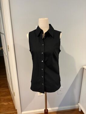 Banana Republic Black Sleeveless Button-Down Collared Top
